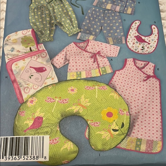 Simplicity Baby Pattern Collection - Picture 3 of 6